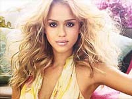 Sensual Confessions Of Sexy Starlets!