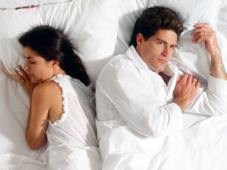 Top 5 Mistakes While Making Love: Women Turn-offs
