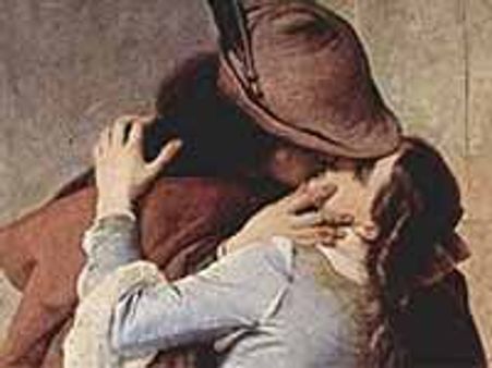 संभोग से बेहतर है आलिंगन 