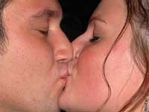 ಕಾಮಸೂತ್ರ: ಒಂದು ಮುತ್ತಿನ ಗಮ್ಮತ್ತು