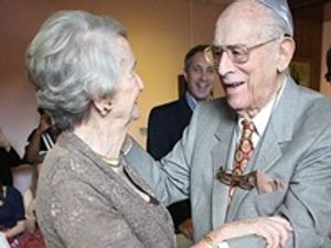 അമ്പത് കഴിഞ്ഞവര്‍ വിരുതന്മാര്‍ 