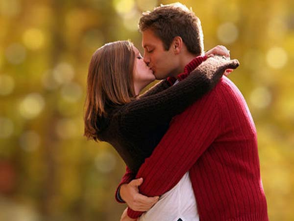 ഹൃദയപൂര്‍വ്വം ഏകുന്ന ചുംബനം