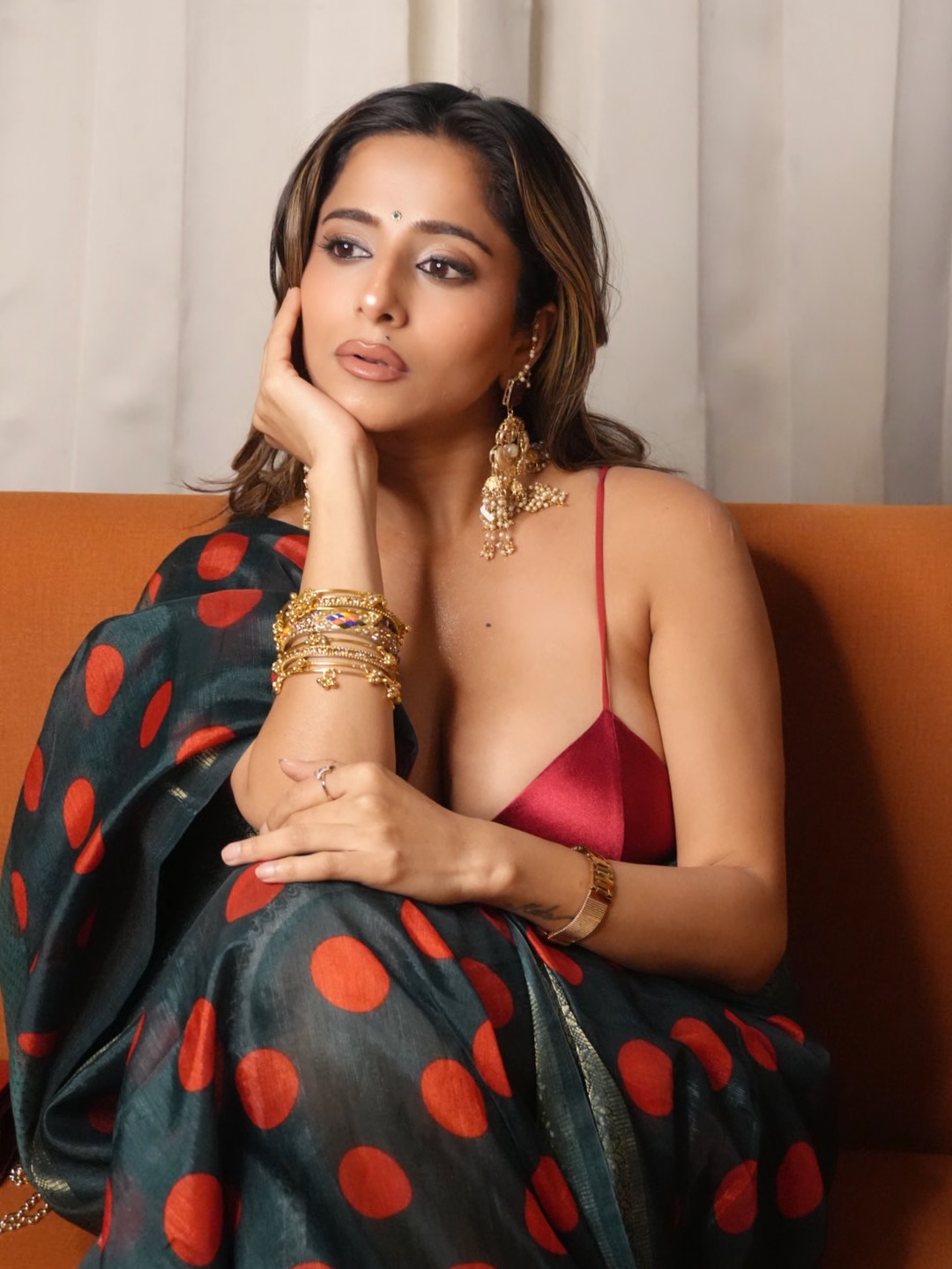 Statement Accessories That Complete the Look