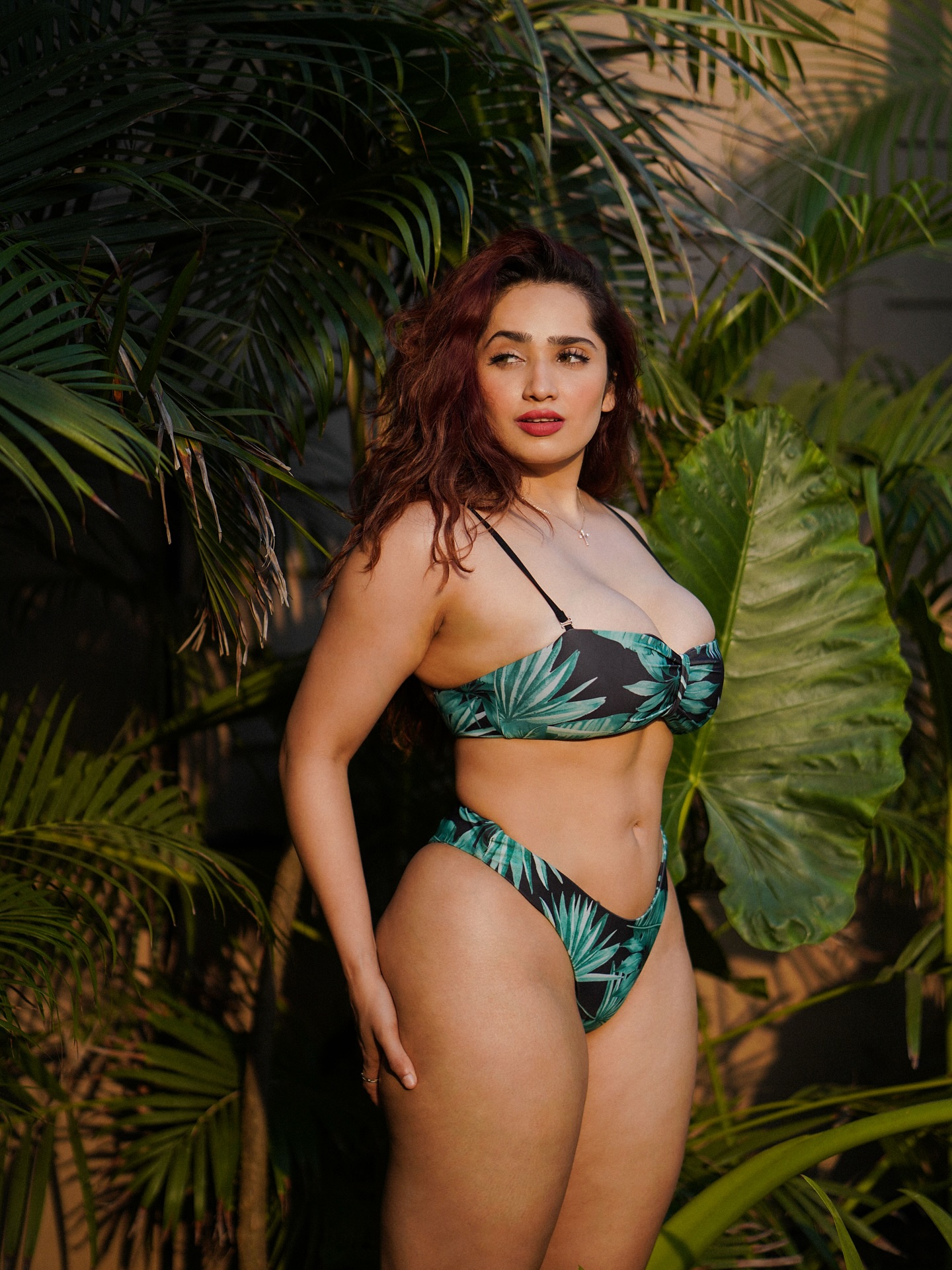 Look & Outfit: Tropical Meets High-Fashion