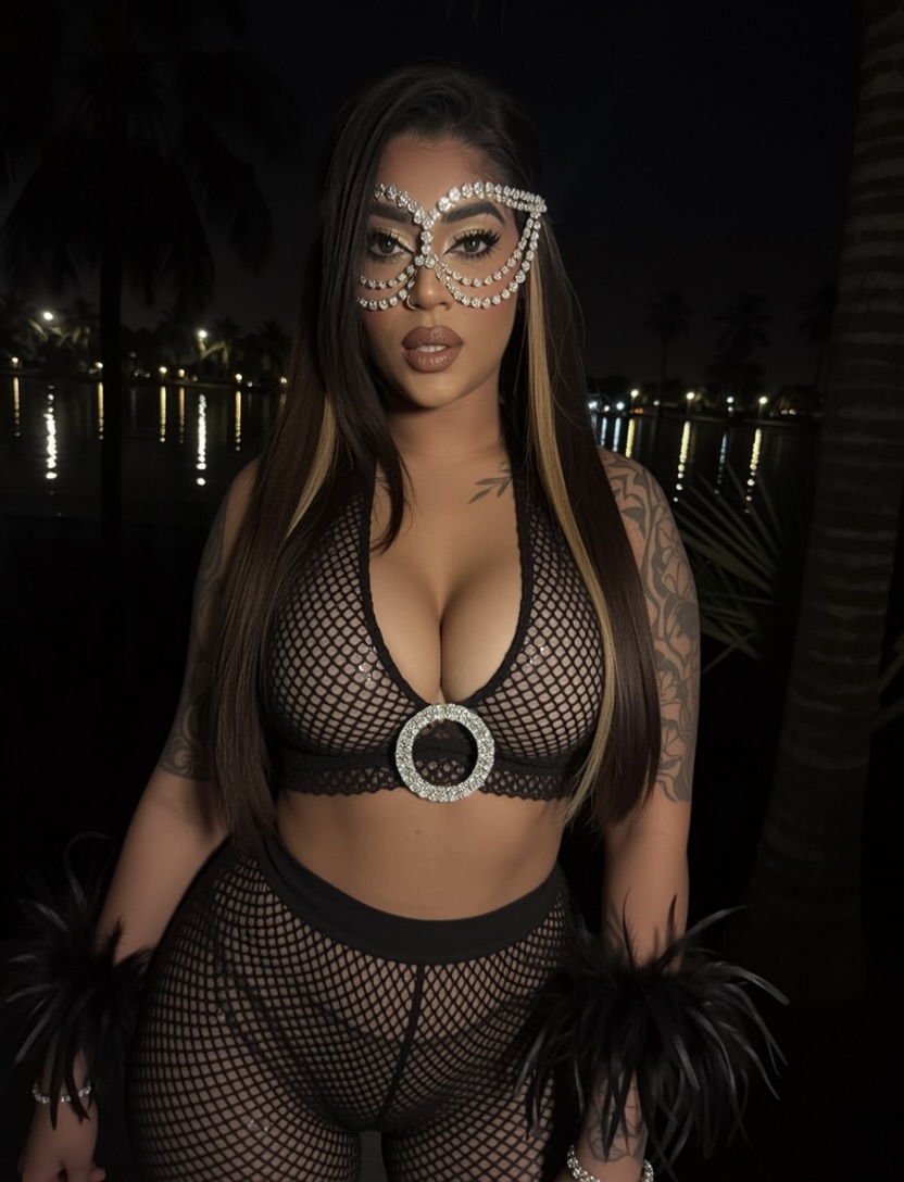 A Second Avatar: Mystery Wrapped in Black Glam