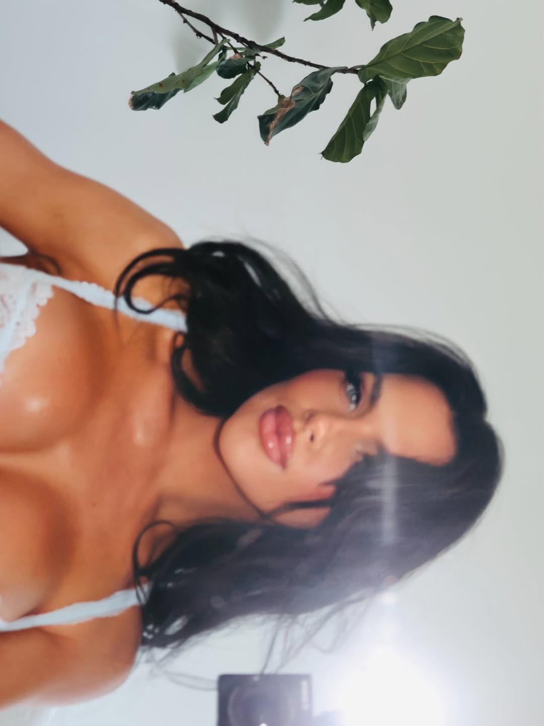 Look & Outfit: Minimalism with Maximum Impact