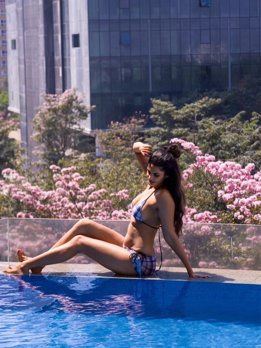 Attitude: Playful Yet Powerful