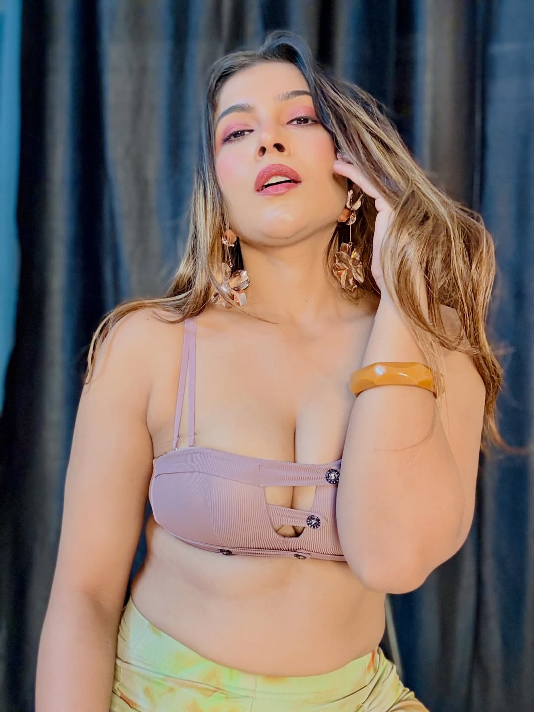 Outfit Breakdown: Playful Meets Polished