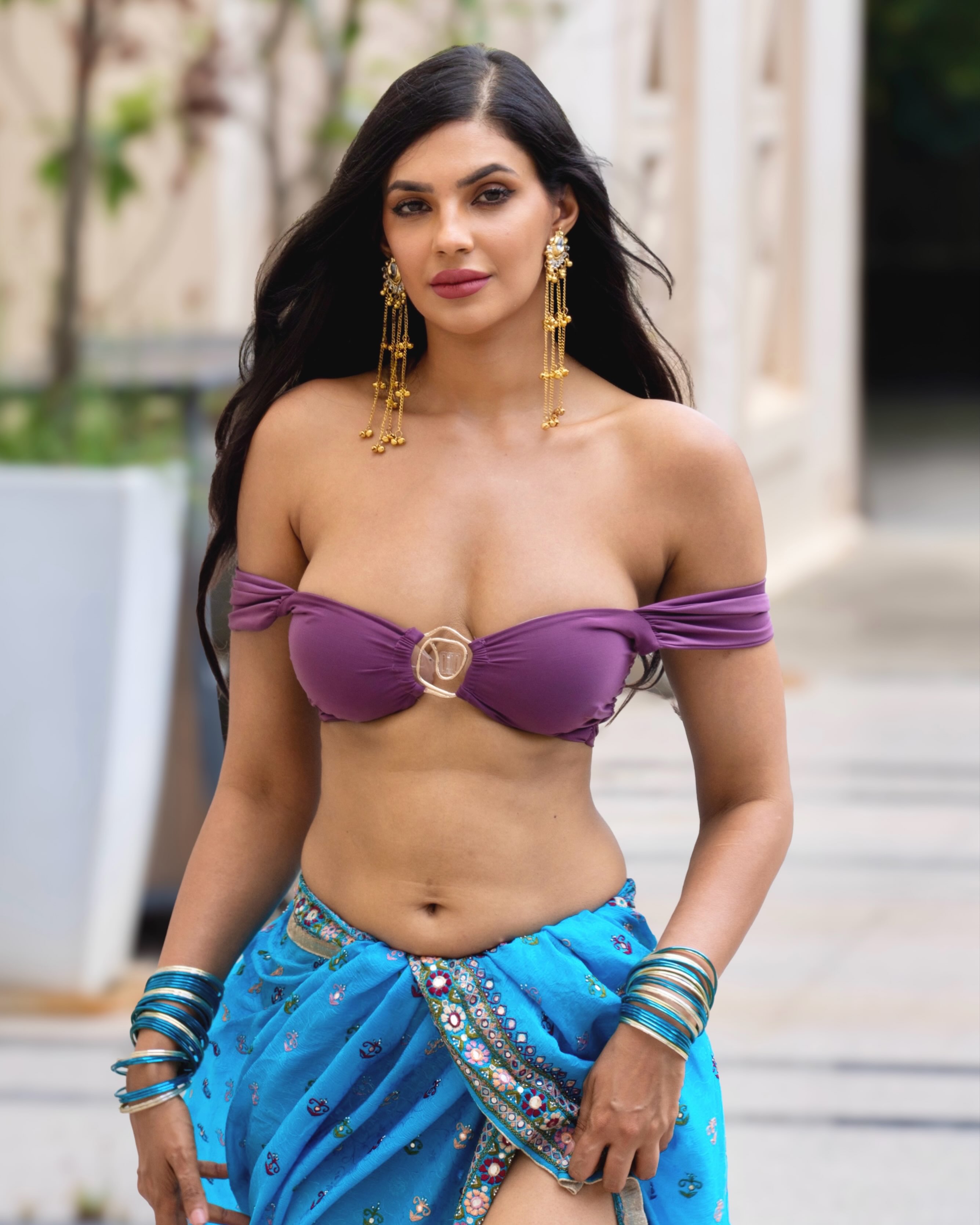 Statement Jewellery Changes the Energy