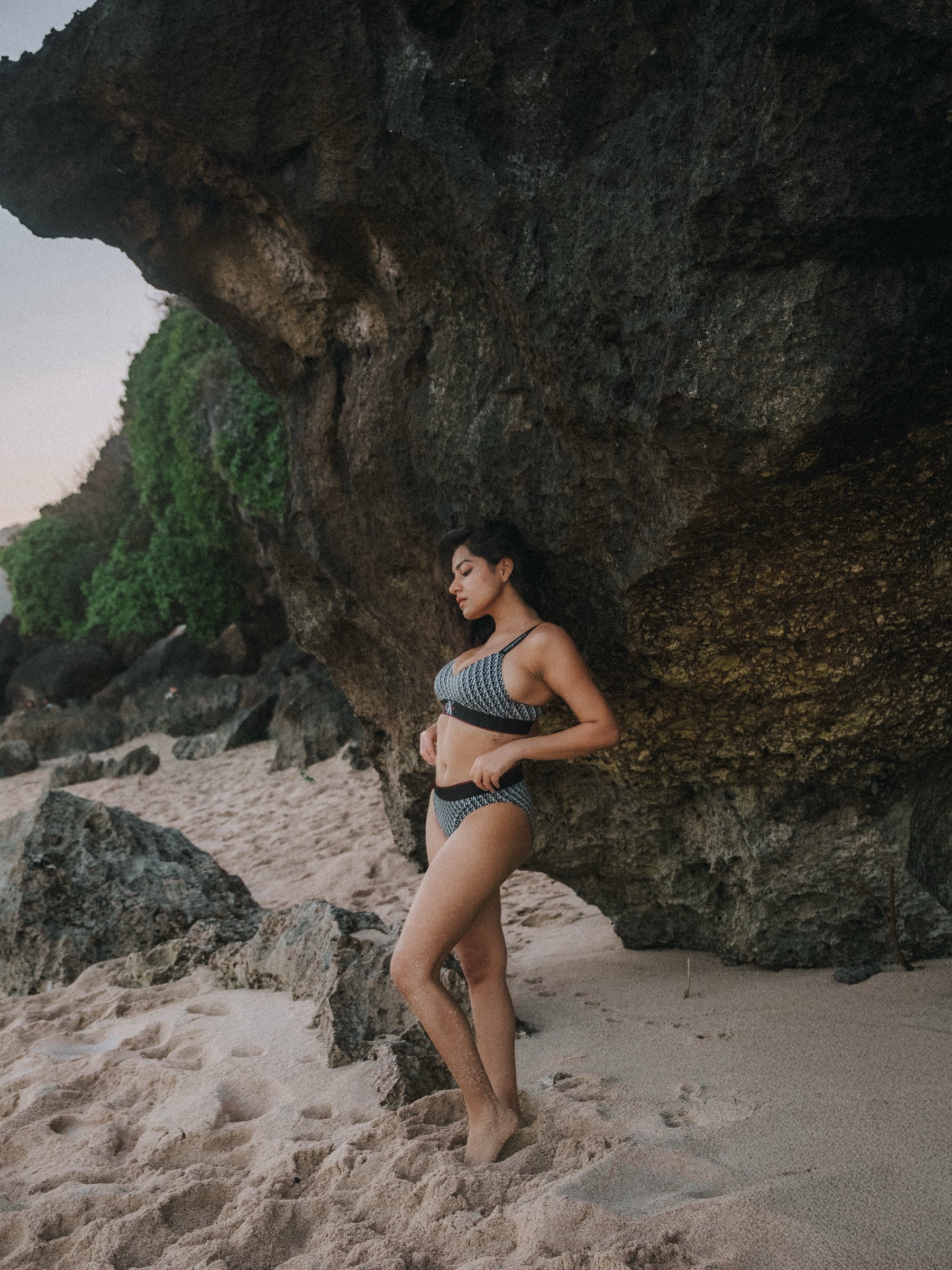 Sporty Dressing Meets the Shoreline