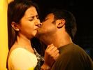 முத்தம் என்னும் வலி நிவாரணி!