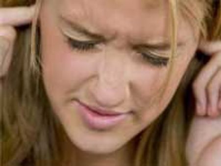 'சவுண்ட்' செக்ஸ்- லண்டன் பெண் கைது!