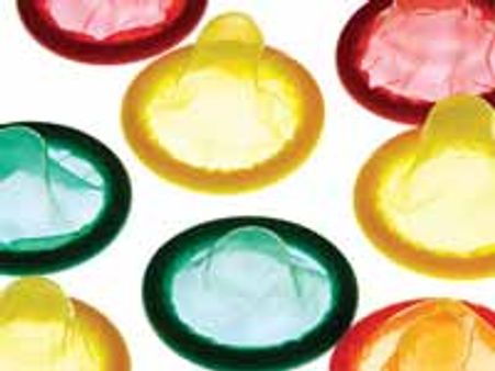 காமன்வெல்த் கேம்ஸ் வில்லேஜில் ஆணுறைகள்-'நல்லதுதான்' என்கிறார் பென்னல்