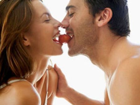 செக்ஸ் வாழ்க்கையில் சிக்கலை ஏற்படுத்தும் செயற்கை டயட்!