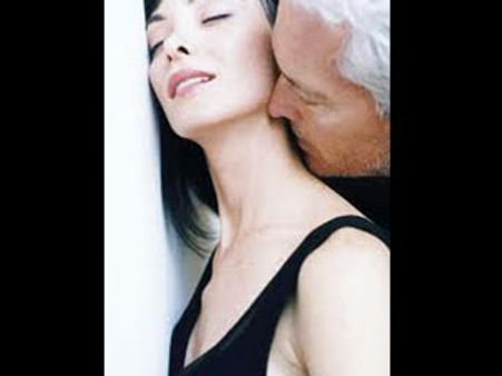 நாற்பதுக்கு மேலும் செக்ஸ் வாழ்க்கையில் நார்மலா இருக்கணுமா?