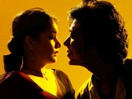 சின்ன சின்ன முத்தங்கள்.. சிலமுறை ஐ லவ் யூ .... !