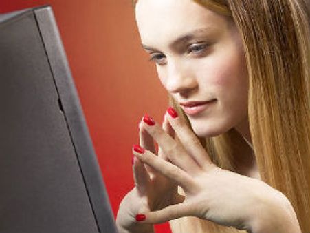 'அந்த' மாதிரிப் படங்கள்னா எங்களுக்கு இஷ்டம்தான்... சர்வேயில் பெண்கள்!