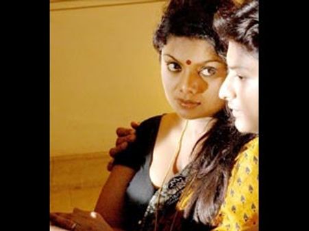 பெண்கள் ஒரு நாளைக்கு 10 முறை செக்ஸ் குறித்து நினைக்கிறாங்களாம்!