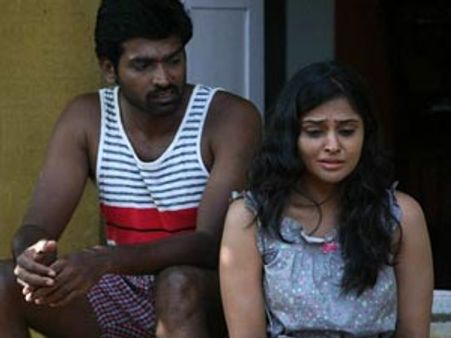 அழும் பெண்களைக் கண்டால் ஆண்களுக்கு மூடு வராதாம்!