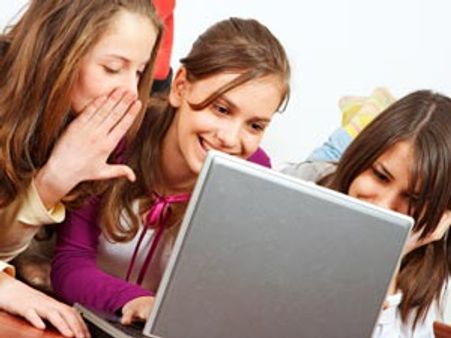 போர்னோ படங்களைப் பார்க்க பெண்ணுக்கு பிடிக்காதா?