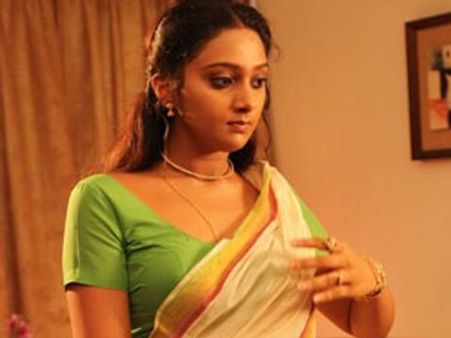 உறவில் பெண்களின் கை ஓங்கினால்தான் நல்லதாம்...!