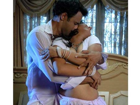 உறவில் உற்சாகம் அதிகரிக்கணுமா?.. இதப் படிங்க மொதல்ல