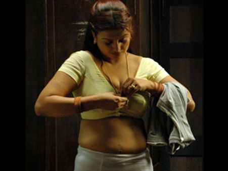 வெளியில எல்லாம் எதுக்கு? பெட்ரூம்தான் பெஸ்ட்!