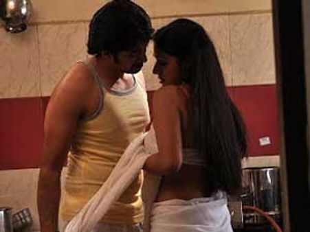 'அதுக்கு' ஏற்ற இடம் சமையலறைதானாம்…