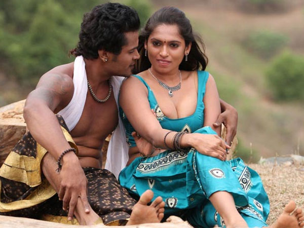 மெதுவாய் வருடிக்கொடுக்க ஆசை