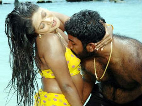 శృంగారంలో ప్రాధమిక సూత్రాలు...!