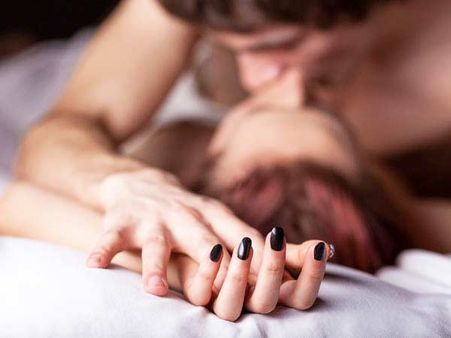 శృంగారం: కలిపి కొట్టి క్లైమాక్స్‌కు చేరుకోండి