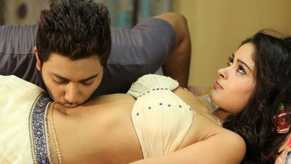 ఫొర్‌ప్లే టిప్స్: మహిళల్లో ఆనందాన్ని పెంచే ఈ సున్నితమైన భాగాలేంటో తెలుసా?