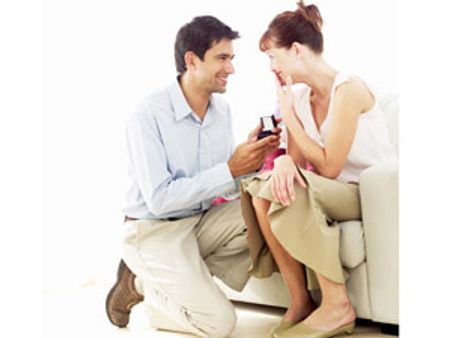 పెళ్ళికి ముందు ప్రేమాయణం ఎన్నాళ్ళు!