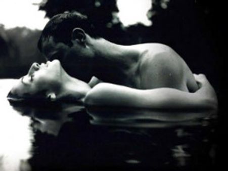 బెడ్ రూమ్ కు బై...బై - బ్లూ ఫిలింకు హాయ్ ...హాయ్...!