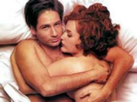 రగిలే కోర్కెలు...కదిలే అంగాలు...!