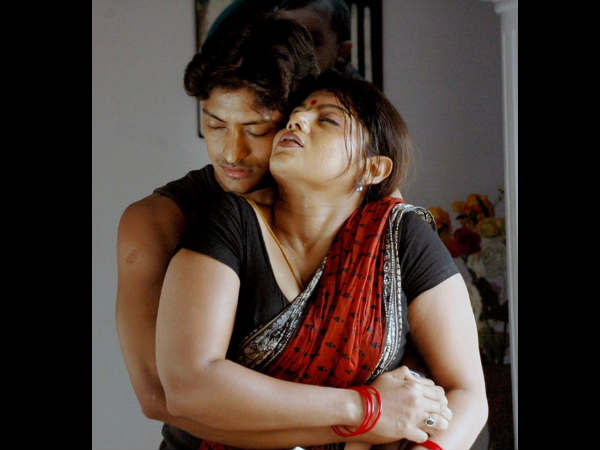  పిరుదులు 