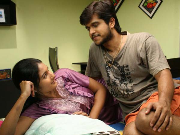 వేళ్లతో మీటాలి...