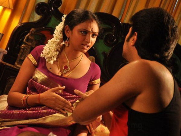 చల్లటి చేతి స్పర్శ