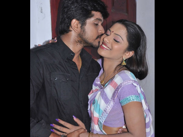 అసాధారణంగా ముద్దు పెట్టుకోవడం..